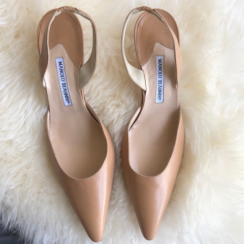Manolo Blahnik Nude heel
